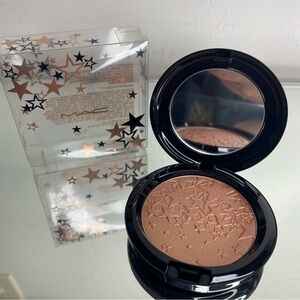 limited edition holiday powder